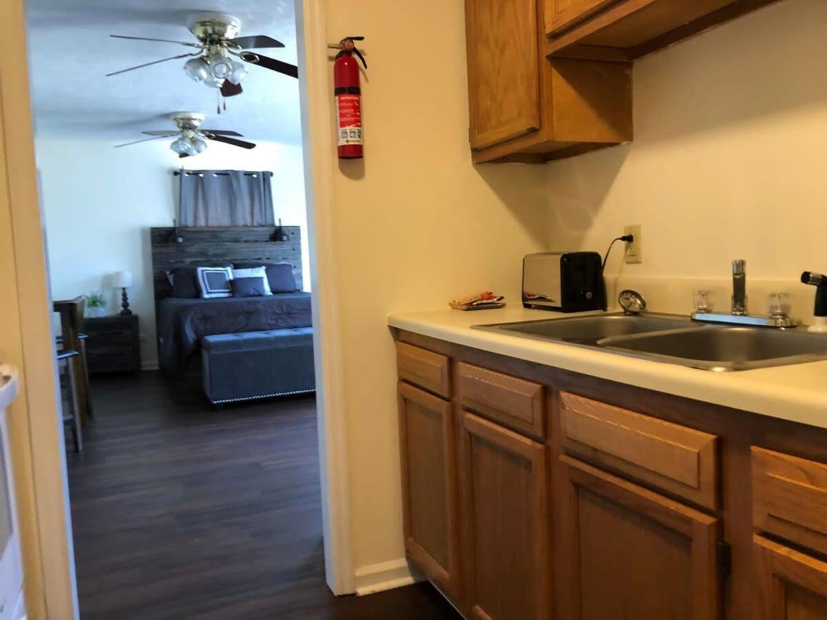 Music Studio Getaway, Close To Entertainment! McMinnville Bagian luar foto