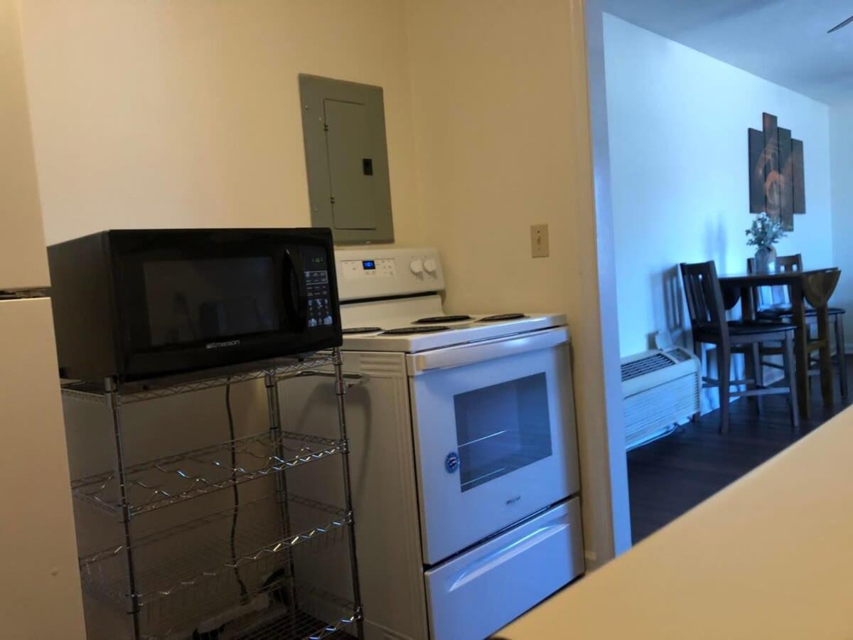 Music Studio Getaway, Close To Entertainment! McMinnville Bagian luar foto